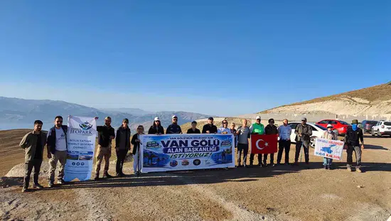 Nemrut Kalderası’nda 30 kilometrelik çanak yürüyüşü