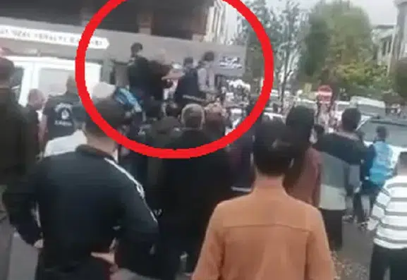 Diyarbakır Sur ilçesinde zabıta ve seyyar satıcı arasında arbede çıktı