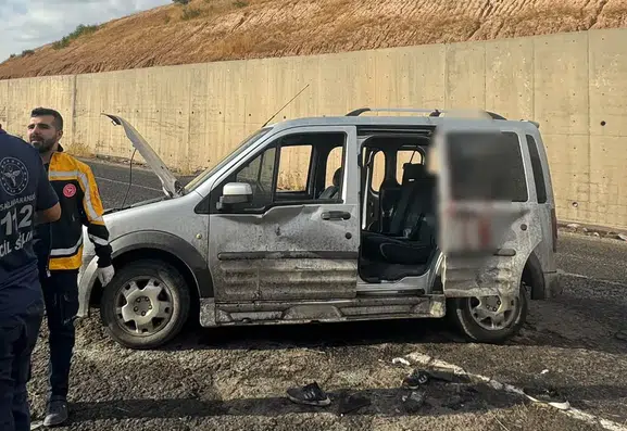 Cizre yolunda kamyonet takla attı: 6 kişi yaralandı