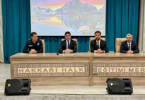 Hakkari okullarında güvenlik ve hijyen için 619 personele özel eğitim verildi