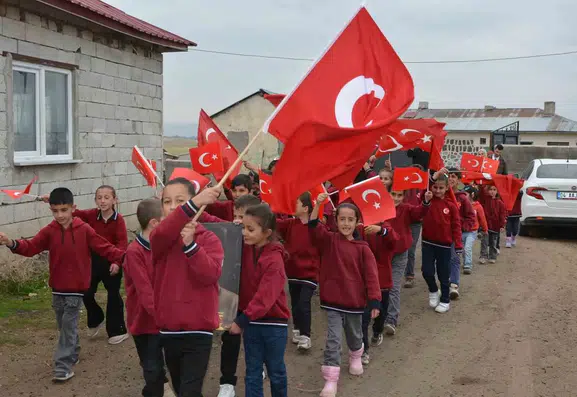 Bozoğlak Çavuşlu Köyü İlkokulu’nda 29 Ekim Cumhuriyet Bayramı coşkuyla kutlandı