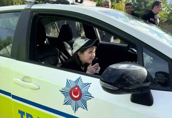 Diyadin Emniyetinden özel öğrencilere anlamlı ziyaret
