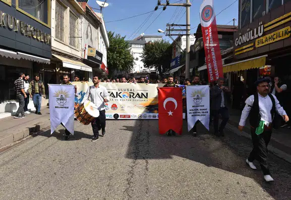 Siverek Ulusal Takoran Doğa ve Kültür Festivali kortej yürüyüşüyle başladı