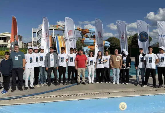 Tatvanlı gençler MikroROV cihazlarıyla Van Gölü'nün derinliklerini keşfetmeye hazırlanıyor