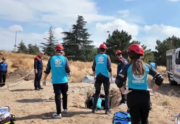 Elazığ'da afetlere karşı sağlık ekipleri sahada güçlerini birleştirdi