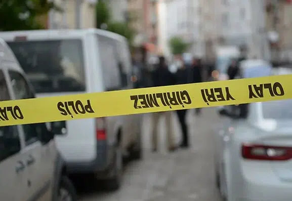 İstanbul'da okulda tehlikeli gelişme: Bıçaklı kavga yaşandı, 5 kişi yaralandı
