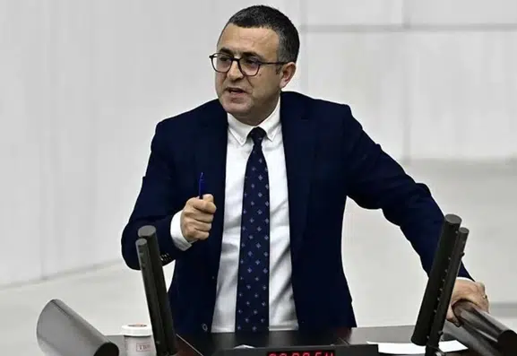Diyarbakır'da yaşanan taşımalı eğitim krizi Meclis gündeminde: Vekil Eren Bakanlığa sordu