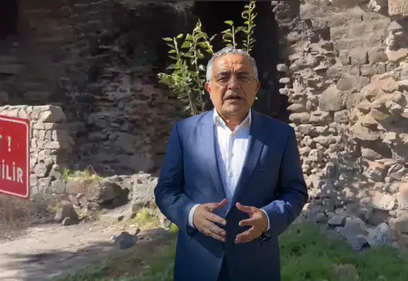 UNESCO mirası Diyarbakır Surları'nda tadilat çilesi: Vekil Tanrıkulu tepki gösterdi