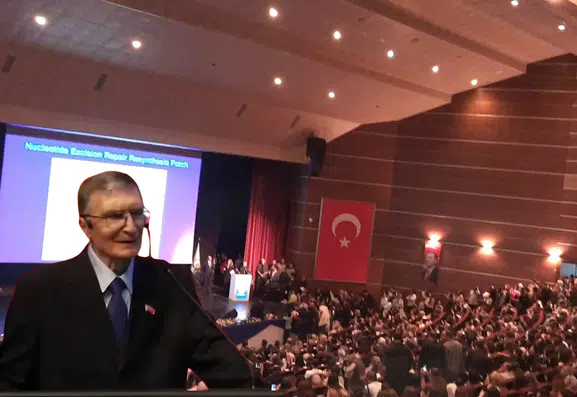 Nobel ödüllü Aziz Sancar Dicle Üniversitesi'nde: Salon doldu taştı, yüzlerce öğrenci dışarıda kaldı