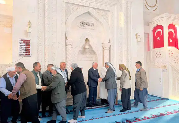 Çermik Belediye Başkanı bayram mesaisinde sahaya indi