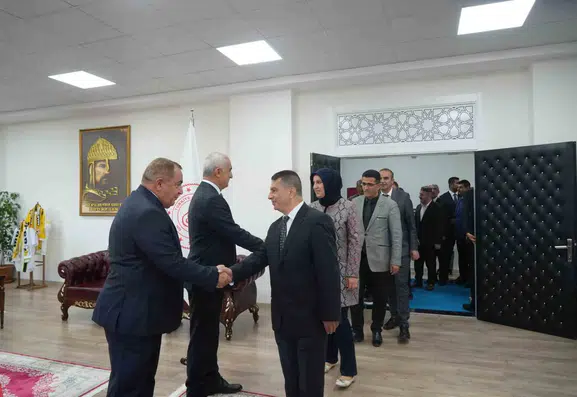 Muş’ta bayram mesaisi 2 bin personelle yürüyor