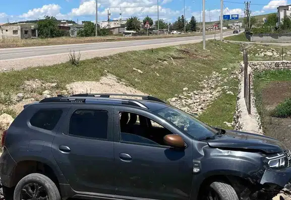 Siirt Kurtalan yolunda kaza İki kişi yaralandı