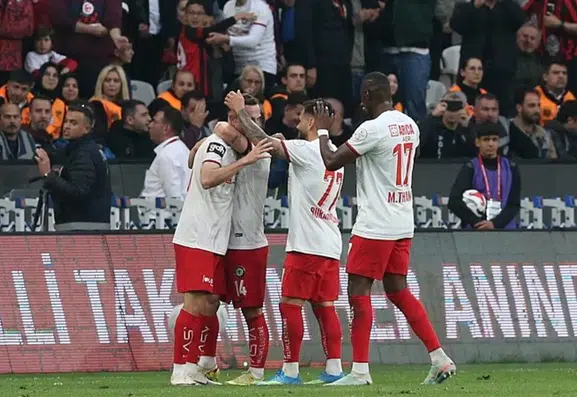 Süper Lig’in son bileti Çorum FK’nın oldu: Konya’da tarihi gece