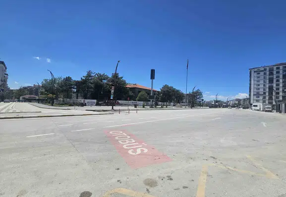 Elazığ bayram sabahına sessizlikle uyandı