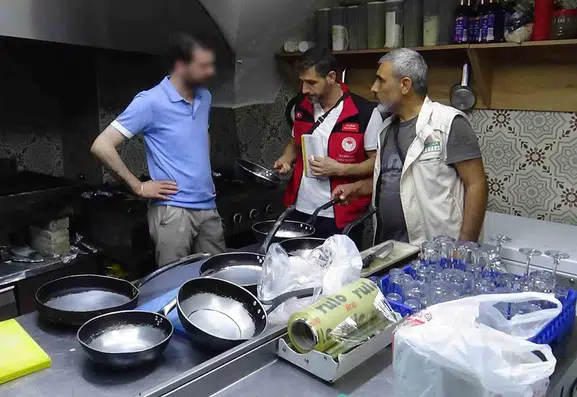 Balıklıgöl esnafına 700 bin liralık hijyen cezası kesildi
