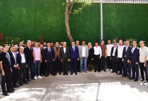 Şırnak Belediye Başkanı Yarka hac dönüşü görevine başladı