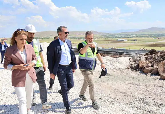 Elazığ kendi elektriğini üretmek için dev güneş santrali kuruyor