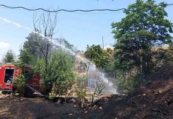 Siirt’te bir iş makinesi az kalsın faciaya yol açıyordu