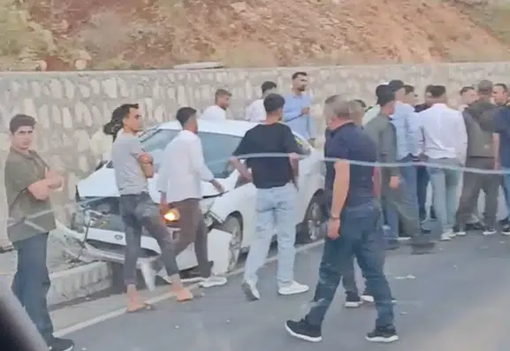 Siirt’te düğün konvoyunda kaza 2 kişi hastanelik oldu