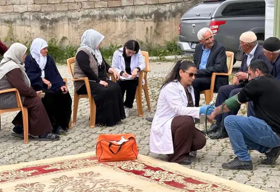 Yüksekova’da köylülerin tansiyonu ölçüldü