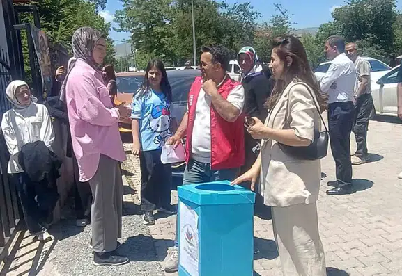 Bitlis'te sınav kalemleri köy çocuklarına umut oluyor