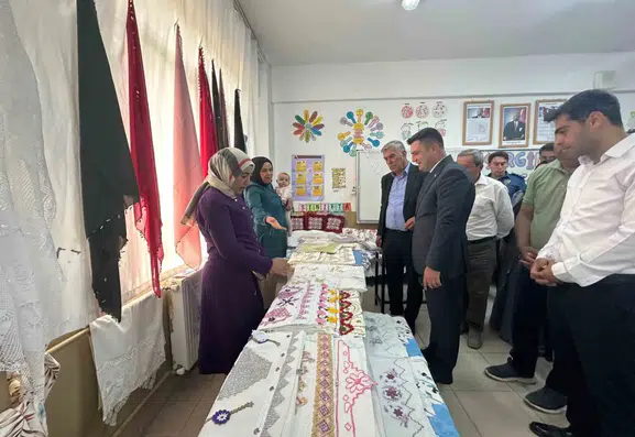 Adaklı’da yıl boyu süren el emeği sergisi açıldı