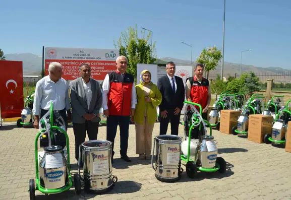 Muşlu manda yetiştiricileri için modern ekipman dağıtımı başladı
