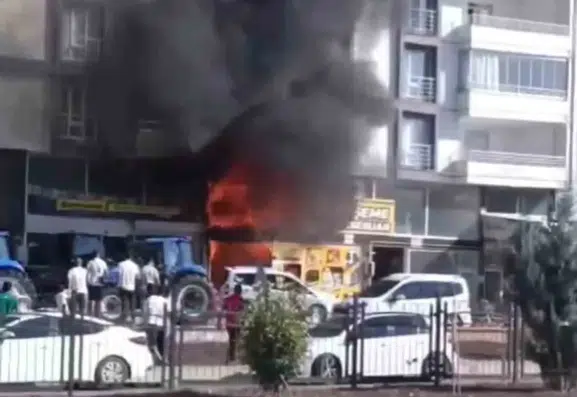 Elazığ Kovancılar ilçesinde bir dükkan yangınla küle döndü