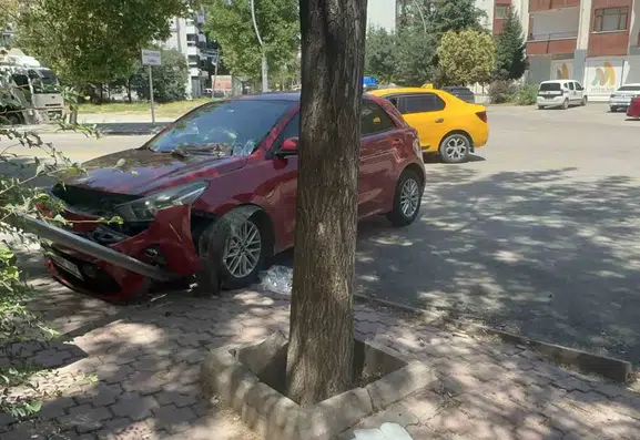 Elazığ merkezde iki aracın karıştığı trafik kazasında altı kişi yaralandı