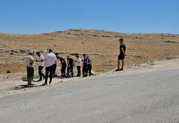 Şanlıurfa arazisinde battaniyeye sarılı halde yabancı uyruklu bir kişinin cansız bedeni bulundu