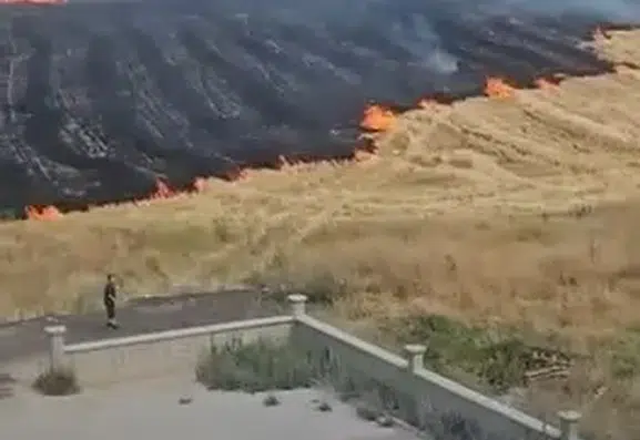 Elazığ genelinde eş zamanlı başlayan 19 yangın ekiplerce söndürüldü
