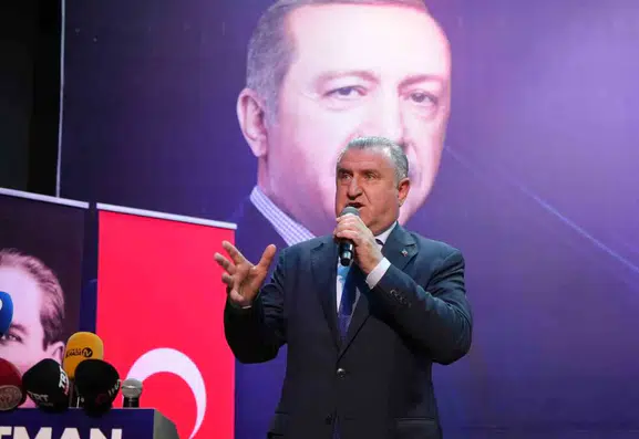 Bakan Bak Batman gençliği için yeni spor tesisleri müjdeledi