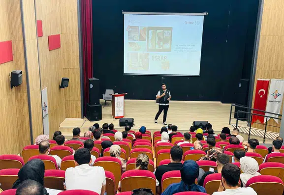 Batmanlı gençlere yönelik bağımlılıkla mücadele seferberliği kütüphanede başladı
