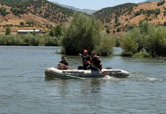 Bingöl’de piknik yaparken yükselen sulara yakalanan kişi kurtarıldı