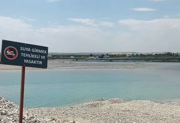 Silvan'da Batman Çayı'na giren 32 yaşındaki vatandaş akıntıya kapılarak gözden kayboldu