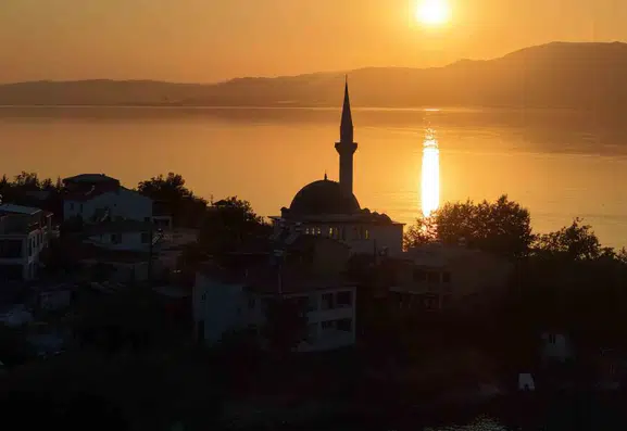 Elazığda gün batımı manzarasıyla görsel şölen yaşandı