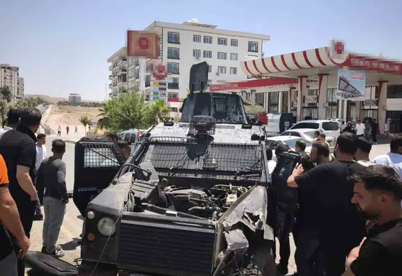 Cizre ilçesindeki trafik kazasında iki polis memuru yaralandı