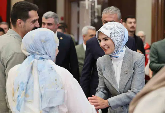 Bakan Göktaş Mardin'de şehit yakınları ve gazilerle buluştu