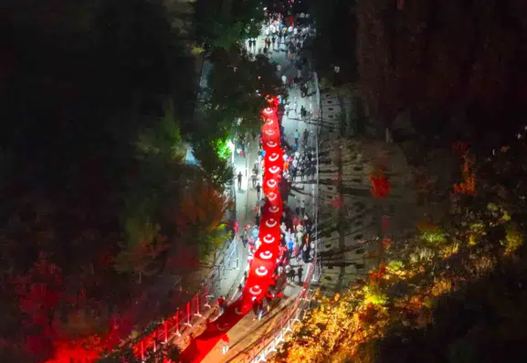 Malazgirt Zaferi’nin 955’inci yılında meşaleli zafer yürüyüşü