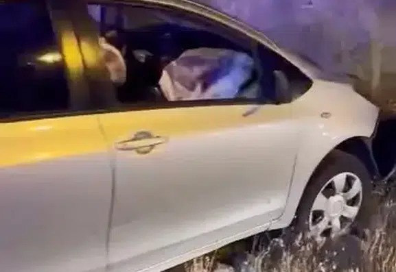 Elazığ kara yolunda gece saatlerinde iki otomobil çarpıştı