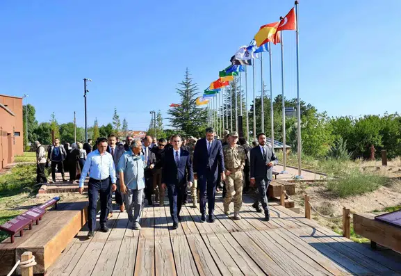 Malazgirt Zaferi hazırlıkları için Ahlat’ta güvenlik zirvesi toplandı