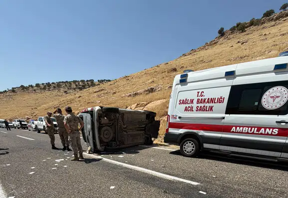 16 yaşındaki çocuk takla atan araçta hayatını kaybetti