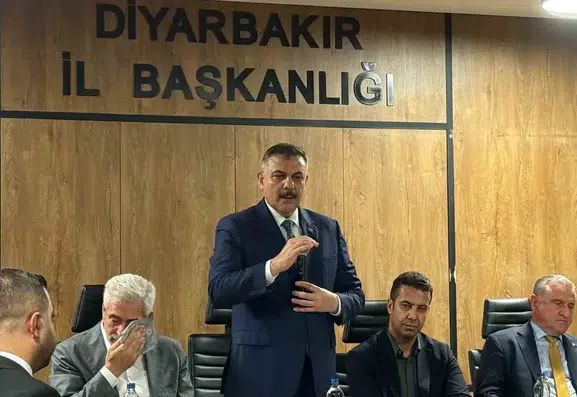 Amedspor-Erzurumspor randevusu öncesi Diyarbakır’da kritik zirve: Bakanlardan kardeşlik vurgusu