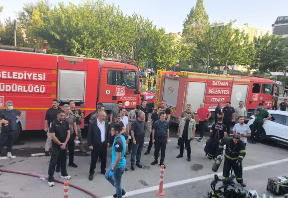 Batman'da spor salonunun sauna bölümünde yangın: 2 kişi öldü