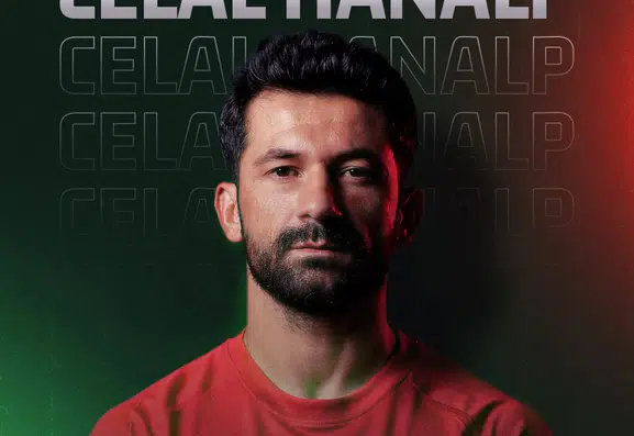 Amedspor Celal Hanalp ile yollarını ayırarak Vanspor’a gönderdi