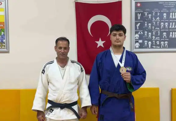 Elazığlı sporcu Ali Asaf Çiçek Avrupa Şampiyonası yolcusu