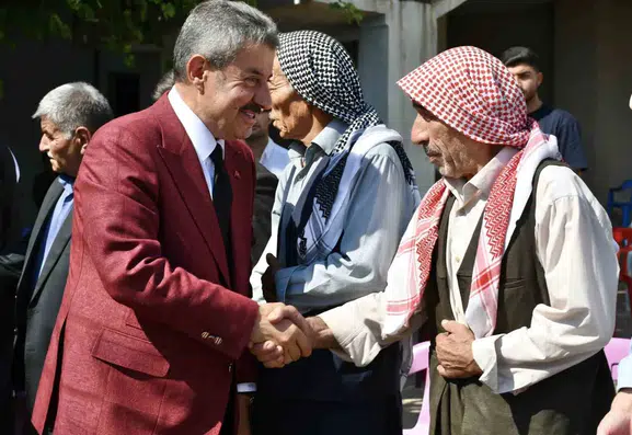 Arslan Tatar Silopi köylerinde vatandaşların taleplerini dinledi