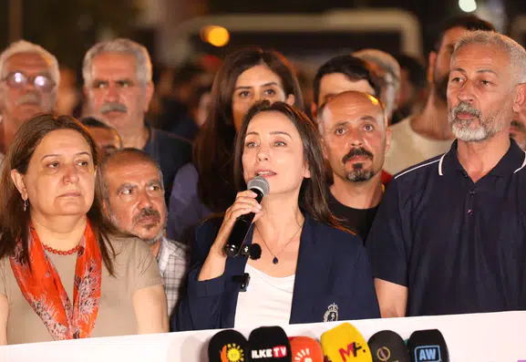 Hatimoğulları Diyarbakır'da barış çağrısını yineledi