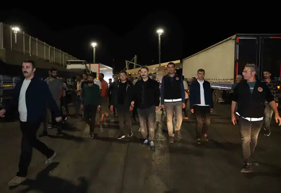 Doğubayazıt Kaymakamı Gürbulak Sınır Kapısında Gece Denetimi Yaptı