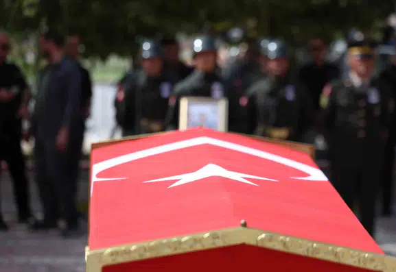 Elazığ şehidini dualarla son yolculuğuna uğurladı